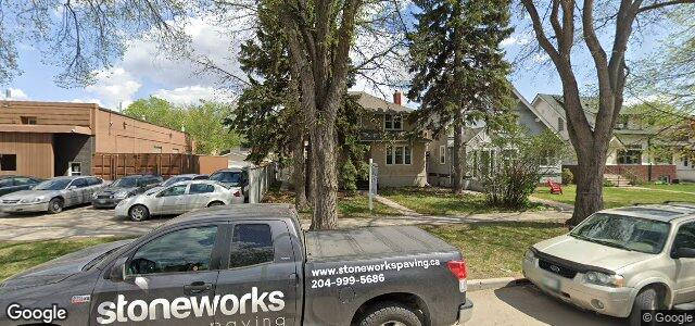 Larawan ng 150 Queenston Street sa Winnipeg, Manitoba