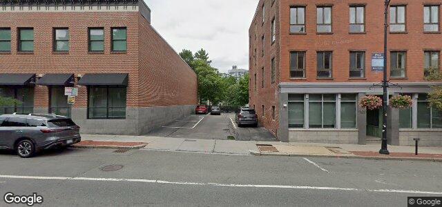 Larawan ng 205 Cambridge Street sa Winnipeg, Manitoba