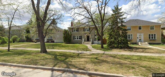 Larawan ng 207 Waverley Street sa Winnipeg, Manitoba