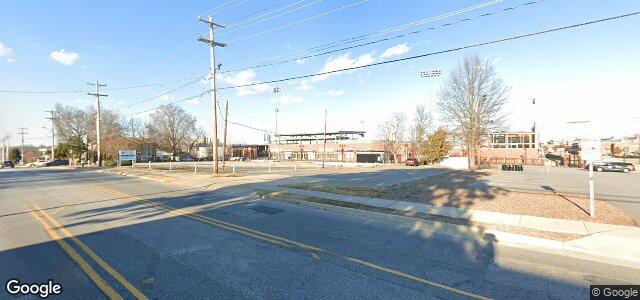 Larawan ng 220 Lindsay Street sa Winnipeg, Manitoba