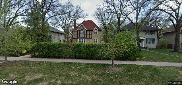 Larawan ng 244 Waverley Street sa Winnipeg, Manitoba