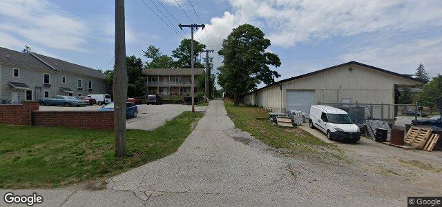 Photo of 247 Oak Street in Winnipeg, Manitoba