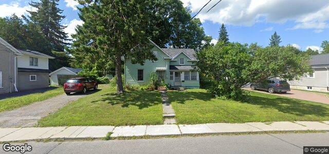 Larawan ng 302 Brock Street sa Winnipeg, Manitoba