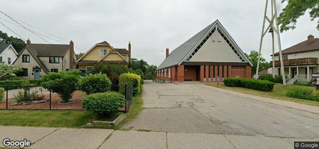 Larawan ng 318 Queenston Street sa Winnipeg, Manitoba