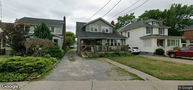 Larawan ng 336 Queenston Street sa Winnipeg, Manitoba