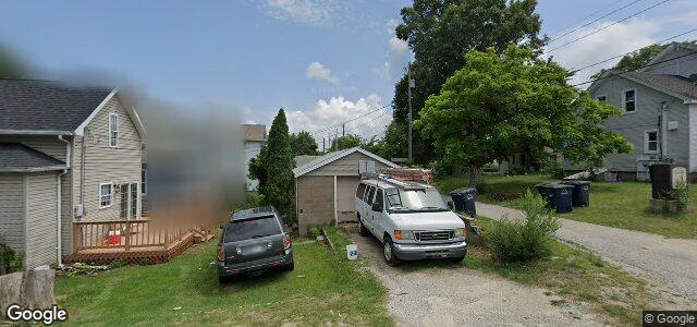 Photo of 340 Oak Street in Winnipeg, Manitoba