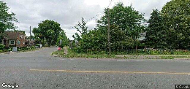 Larawan ng 345 Queenston Street sa Winnipeg, Manitoba