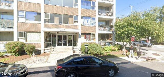 Larawan ng 345 Waverley Street sa Winnipeg, Manitoba