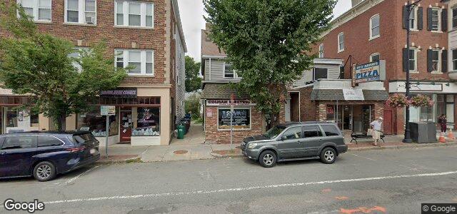 Larawan ng 351 Cambridge Street sa Winnipeg, Manitoba