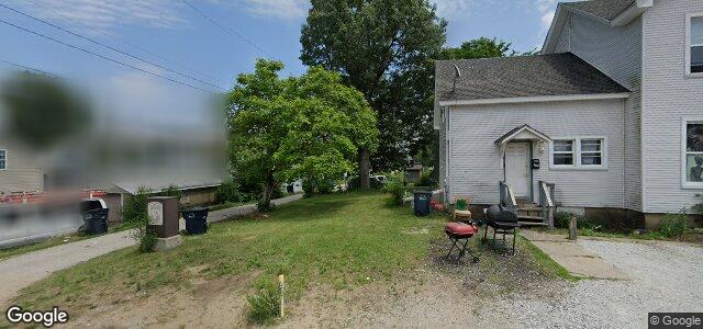 Larawan ng 352 Oak Street sa Winnipeg, Manitoba