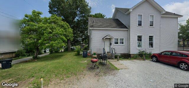 Larawan ng 360 Oak Street sa Winnipeg, Manitoba