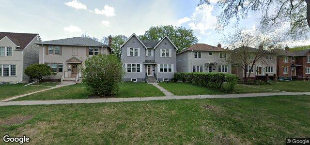 Larawan ng 376 Waverley Street sa Winnipeg, Manitoba