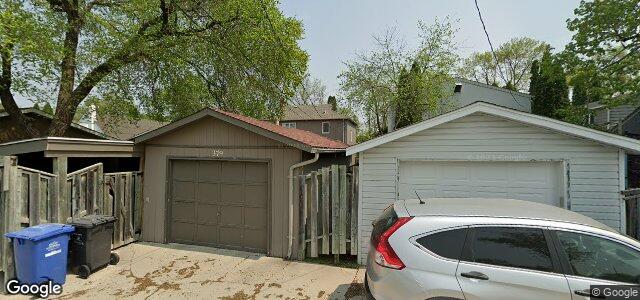 Larawan ng 379 Lindsay Street sa Winnipeg, Manitoba