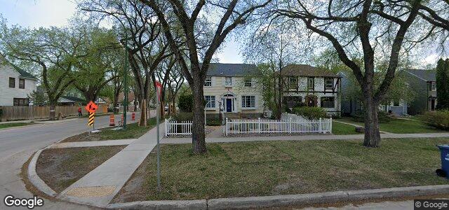 Larawan ng 414 Waverley Street sa Winnipeg, Manitoba