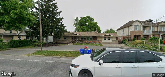 Larawan ng 417 Queenston Street sa Winnipeg, Manitoba
