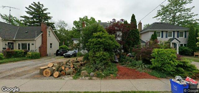 Photo of 418 Queenston Street in Winnipeg, Manitoba