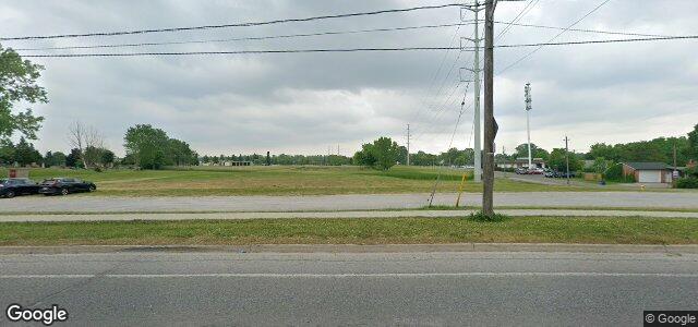 Larawan ng 444 Queenston Street sa Winnipeg, Manitoba