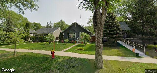 Larawan ng 476 Borebank Street sa Winnipeg, Manitoba