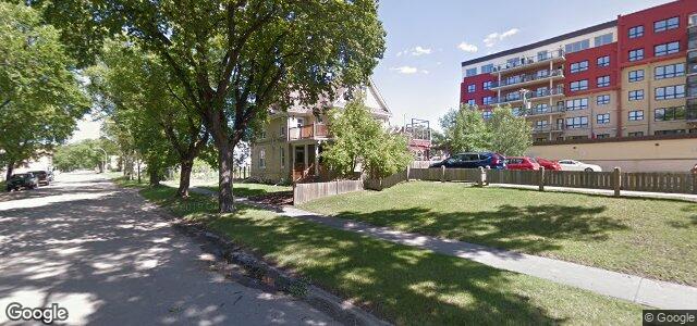 Larawan ng 154 Dumoulin Street sa Winnipeg, Manitoba
