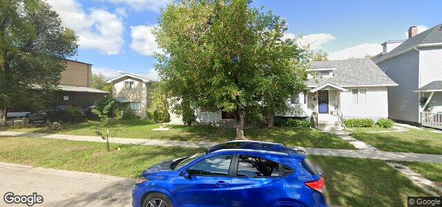 Larawan ng 203 Dumoulin Street sa Winnipeg, Manitoba