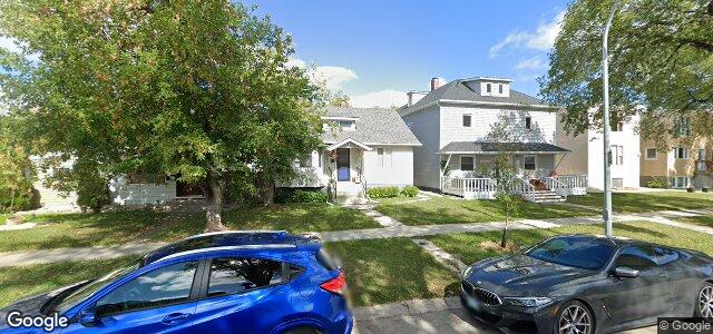 Larawan ng 205 Dumoulin Street sa Winnipeg, Manitoba