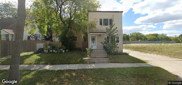 Larawan ng 210 La Verendrye Street sa Winnipeg, Manitoba