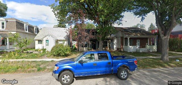 Larawan ng 227 Dumoulin Street sa Winnipeg, Manitoba