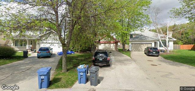 Larawan ng 23 Des Intrepides Promenade sa Winnipeg, Manitoba