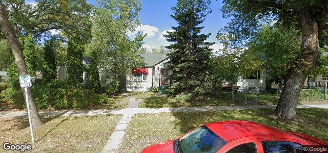 Larawan ng 245 Dumoulin Street sa Winnipeg, Manitoba