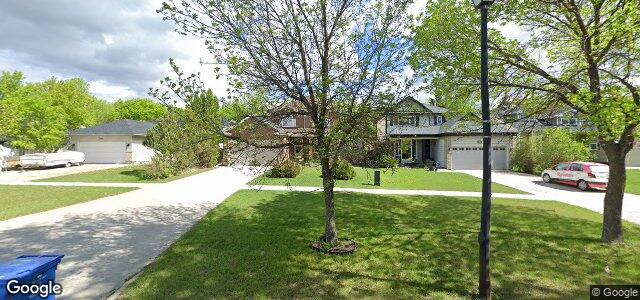 Photo of 305 Thibault Street in Winnipeg, Manitoba