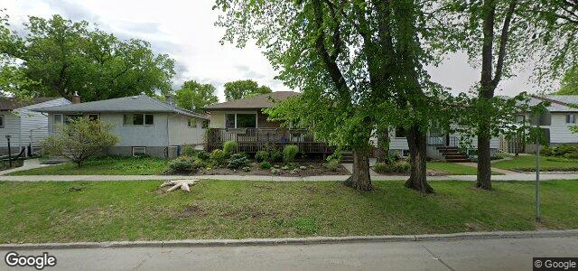 Larawan ng 320 La Verendrye Street sa Winnipeg, Manitoba