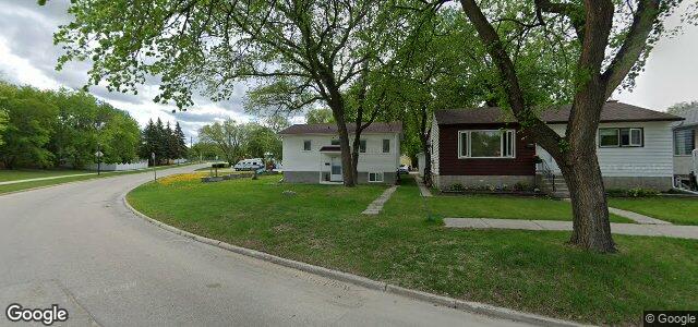Larawan ng 330 La Verendrye Street sa Winnipeg, Manitoba