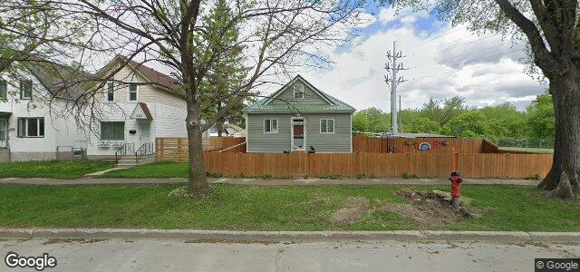 Larawan ng 347 Dumoulin Street sa Winnipeg, Manitoba