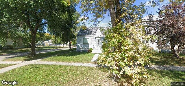 Larawan ng 451 Dumoulin Street sa Winnipeg, Manitoba