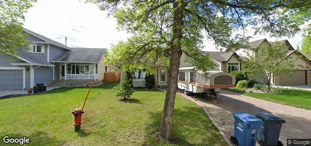 Larawan ng 46 Des Intrepides Promenade sa Winnipeg, Manitoba