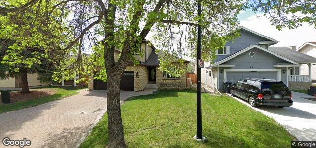 Larawan ng 54 Des Intrepides Promenade sa Winnipeg, Manitoba