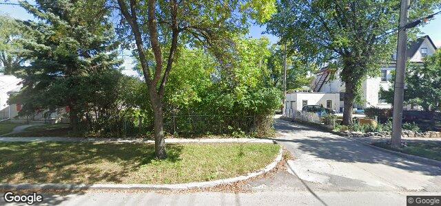 Larawan ng 706 St Jean Baptiste Street sa Winnipeg, Manitoba