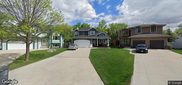 Larawan ng 71 Des Intrepides Promenade sa Winnipeg, Manitoba