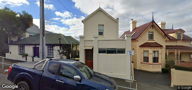 Larawan ng 1-244 Hill Street sa Winnipeg, Manitoba