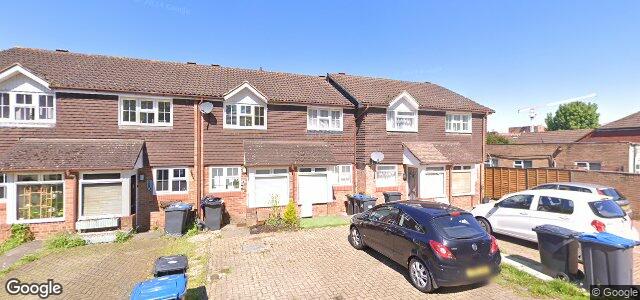 Larawan ng 104 Braemar Avenue sa Winnipeg, Manitoba