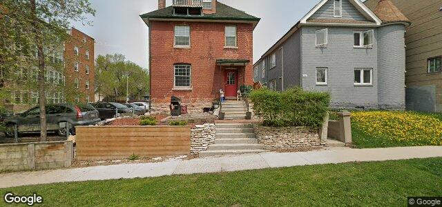 Larawan ng 111 Eugenie Street sa Winnipeg, Manitoba