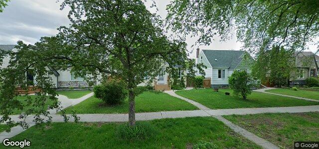 Larawan ng 124 Braemar Avenue sa Winnipeg, Manitoba