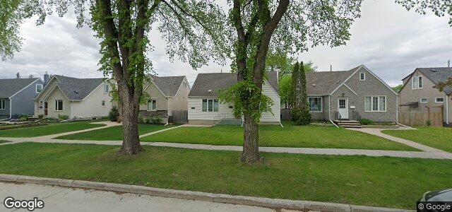 Larawan ng 135 Braemar Avenue sa Winnipeg, Manitoba