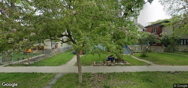 Larawan ng 196 Braemar Avenue sa Winnipeg, Manitoba