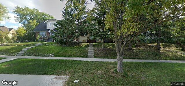 Larawan ng 200 Enfield Crescent sa Winnipeg, Manitoba
