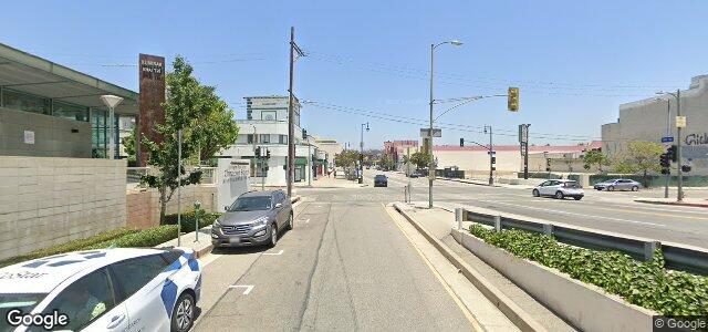 Larawan ng 200 Hill Street sa Winnipeg, Manitoba