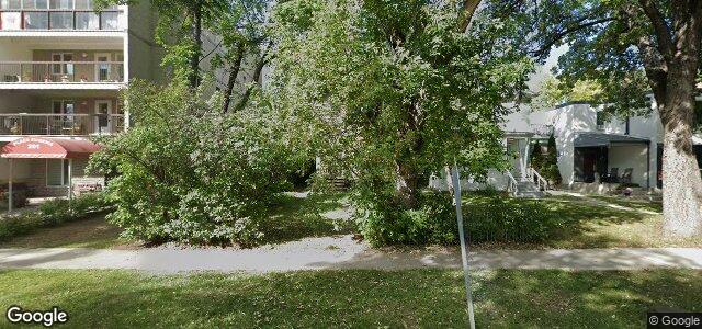 Larawan ng 209 Eugenie Street sa Winnipeg, Manitoba