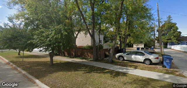 Larawan ng 210 Des Meurons Street sa Winnipeg, Manitoba