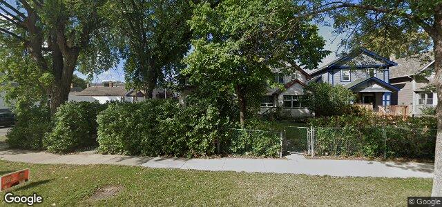 Photo of 241 Eugenie Street in Winnipeg, Manitoba