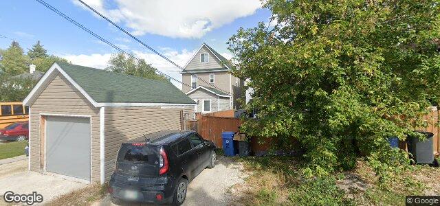 Larawan ng 243 Des Meurons Street sa Winnipeg, Manitoba